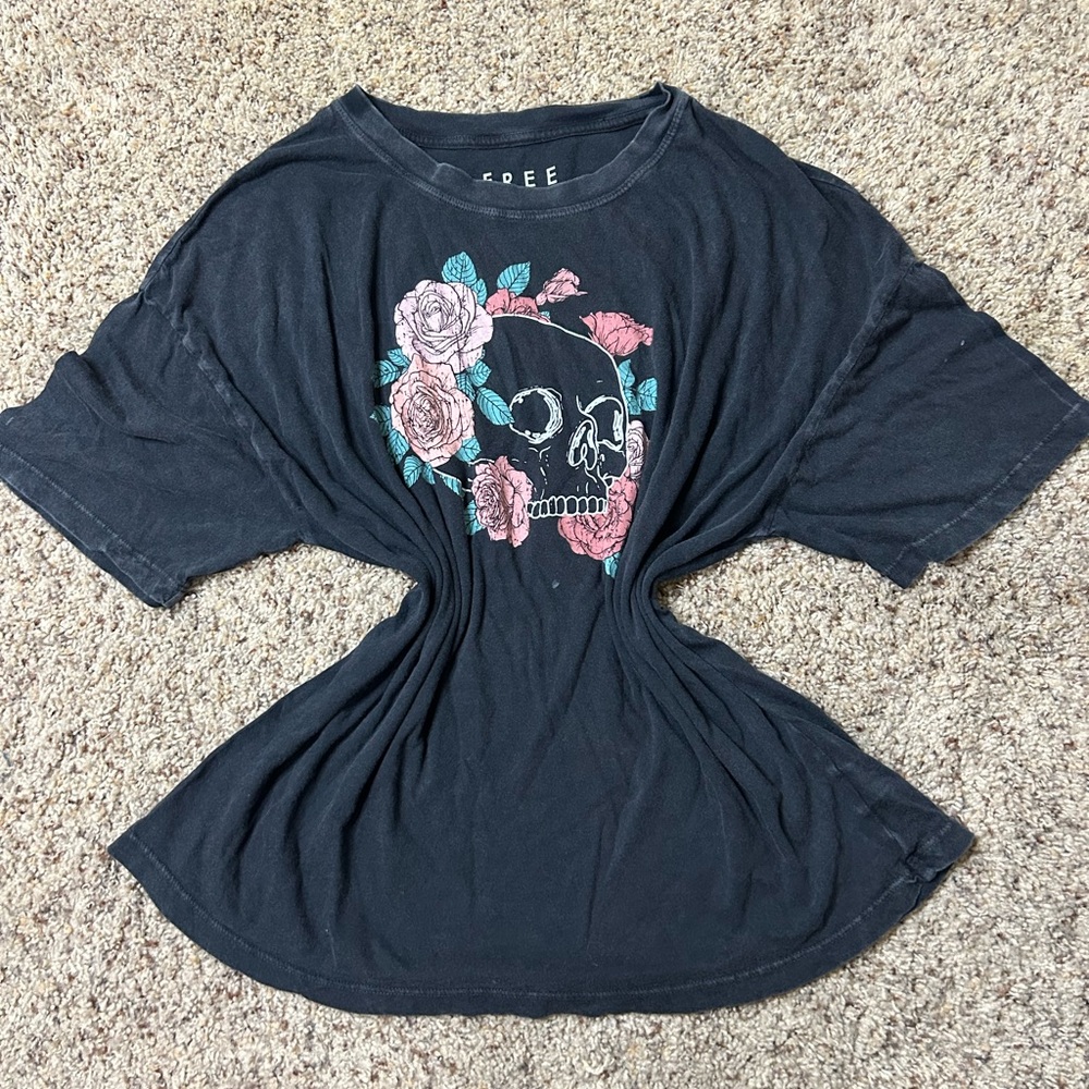 Free State Black Skull Floral Tee